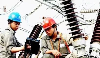 水電工的出路在哪里？這9條路，都是電工前輩們闖出來的光明大道